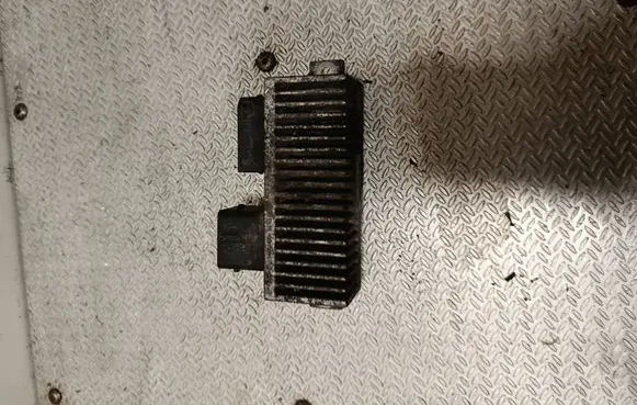 Renault Laguna III Glow plug pre-heat relay 8200558438A