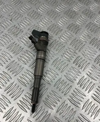 BMW 7 E65 E66 Fuel injector 0445110122