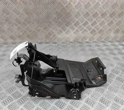Battery box tray