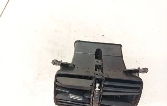Volkswagen PASSAT B6 Dash center air vent grill 3c0819203