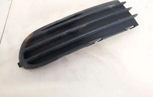 Front bumper lower grill