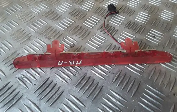 Mercedes-Benz A W169 Third/center stoplight 89032461 QPWGN568