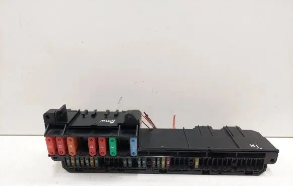 BMW 5 E60 E61 Fuse module 25613290 6114695733001 61146957330