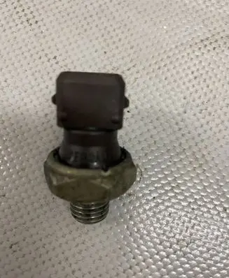 BMW 3 E90 E91 Oil pressure sensor 1710509