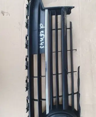 Volkswagen Transporter - Caravelle T6 Front bumper upper radiator grill 7E0853651A