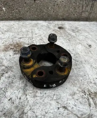 BMW 5 E39 Rear prop shaft donut coupling/joint 1229065