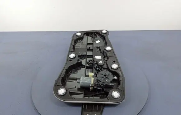Skoda Octavia Mk4 Rear door window regulator with motor 5E3839656