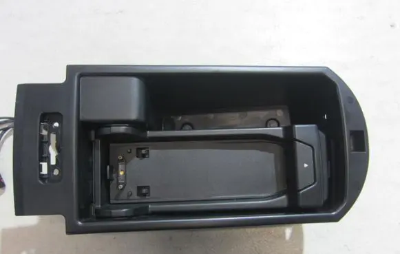 BMW X3 F25 Armrest 9218936