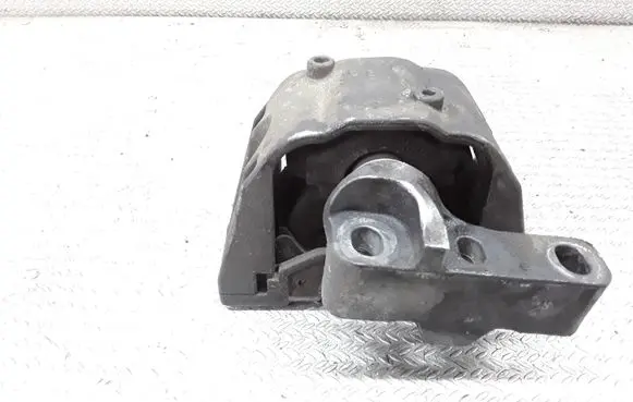 Skoda Octavia Mk1 (1U) Engine mount bracket 1J0199268BF
