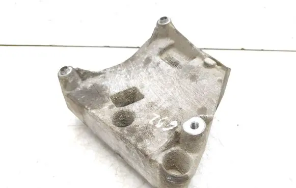 BMW Z4 E85 E86 A/C compressor mount bracket 7512556 64557512556