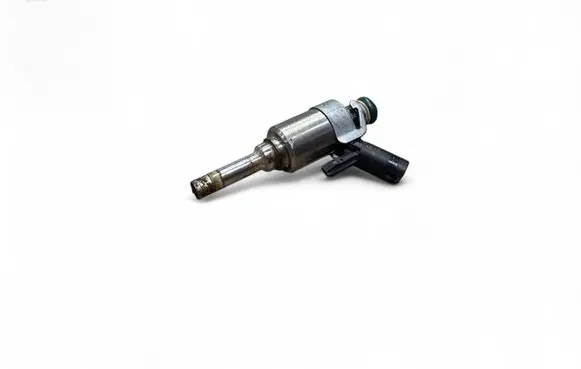 Audi A5 Fuel injector 06L906A04