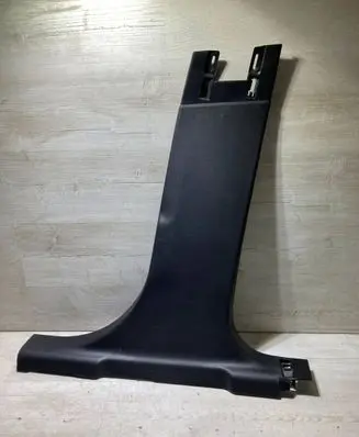 (B) pillar trim (bottom)