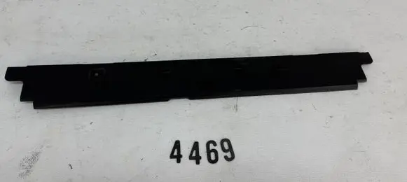 BMW 1 F20 F21 Radiator trim 7600543 7600543-04