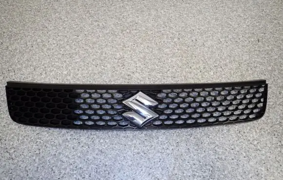 Suzuki Swift I Front grill