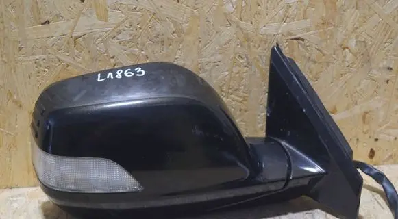 Honda CR-V Front door electric wing mirror