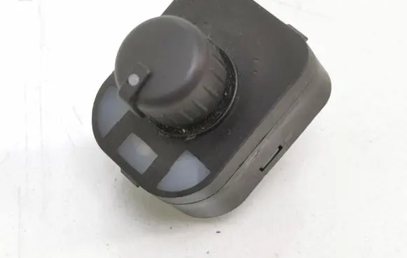 Audi A3 S3 8P Wing mirror switch 8E0959565