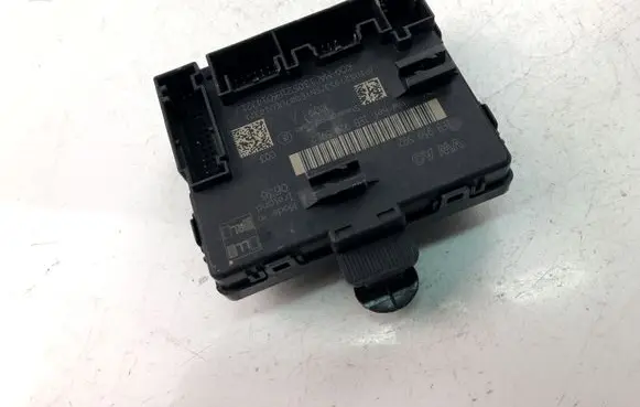 Volkswagen Touareg I Door control unit/module 1EB959592