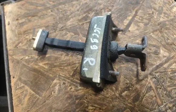 Jeep Grand Cherokee (WJ) Front door check strap stopper 55135590AC