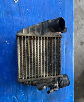 Volkswagen Transporter - Caravelle T4 Intercooler radiator IA1070 862328X 1J0145803