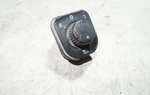 Volkswagen Golf V Wing mirror switch 1K0959565H