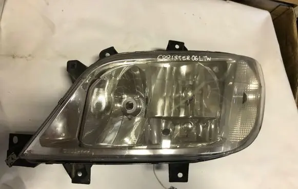 Mercedes-Benz Sprinter W901 W902 W903 W904 Headlight/headlamp 20A526