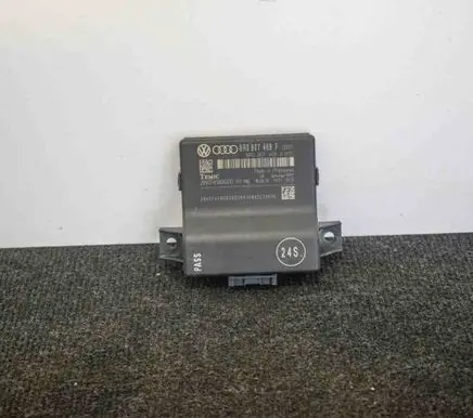 Audi A4 S4 B8 8K Gateway control module 