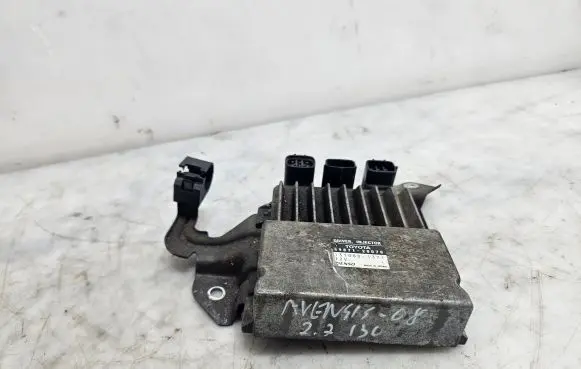 Toyota Avensis T250 Fuel injection control unit/module 8987120070