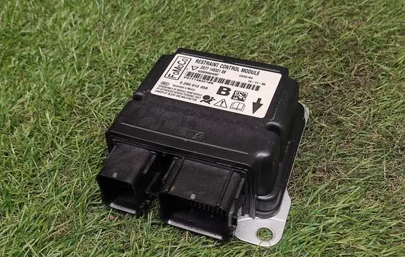Ford Fusion II Airbag control unit/module DS7T14B321BB 0285012050