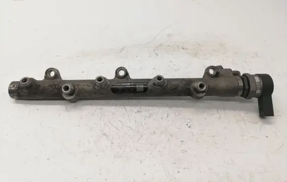 BMW 5 E60 E61 Fuel main line pipe