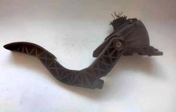 Audi A4 S4 B6 8E 8H Accelerator throttle pedal 8E1721523 6PV00837601