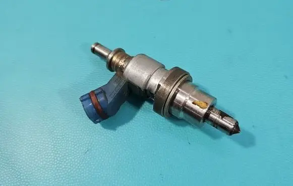 Toyota Avensis T250 Fuel injector 2325028090 IMPRK1557715