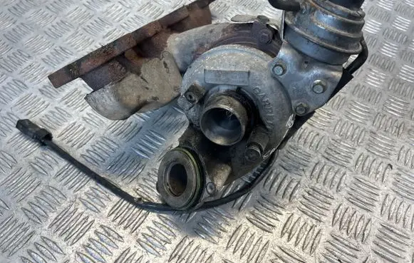 Volkswagen Caddy Turbo 03L253016T