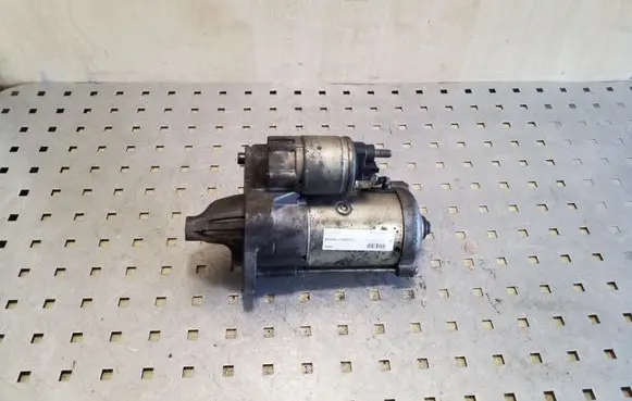 Ford Focus Starter motor AV6N11000GC ESW20E11