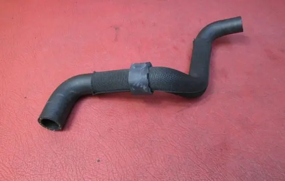 Volkswagen Golf VII Engine coolant pipe/hose