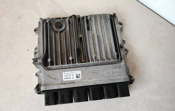 BMW 7 G11 G12 Engine control unit/module 8591673 0281032893