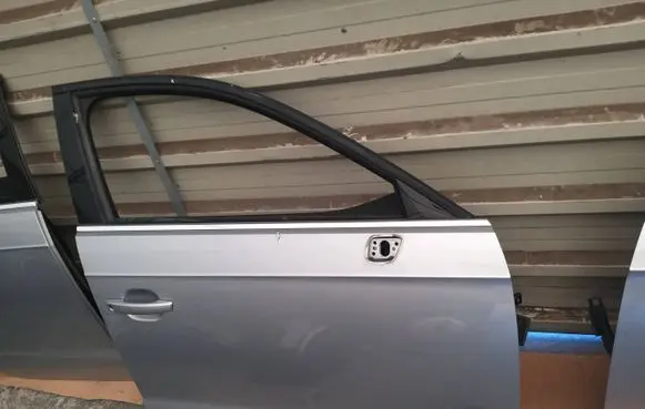 Porte avant