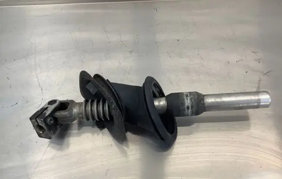 BMW 7 E38 Steering column universal joint 