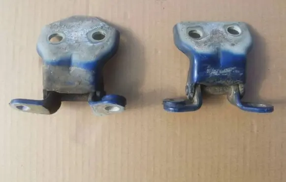 Isuzu Trooper Front door hinge set 2903