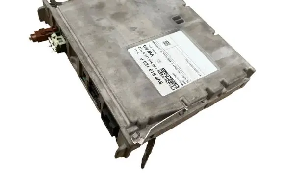 Volkswagen PASSAT B8 CD/DVD changer 8V0919129F