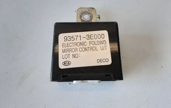 KIA Sorento Wing mirror control module 935713E000
