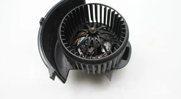 Audi Q7 4L A/C air flow flap actuator/motor 219440180