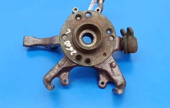 Seat Arosa Front wheel hub spindle knuckle