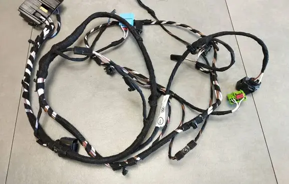 Volkswagen Tiguan Tailgate/trunk wiring harness 571971147G