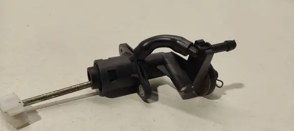 Audi A4 S4 B6 8E 8H Clutch master cylinder 8E2721401M
