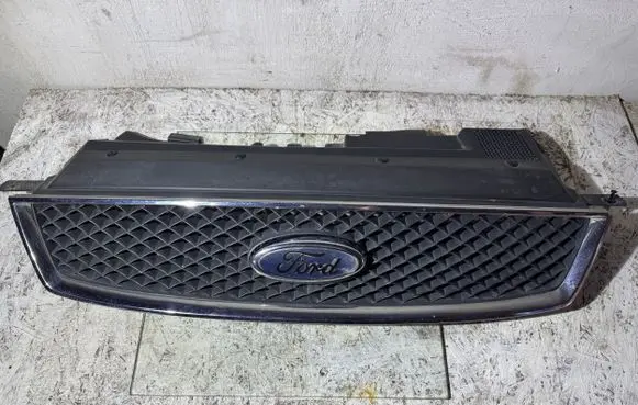 Ford Focus C-MAX Front grill 3M51R8138