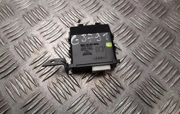 Toyota Yaris Cross Door central lock control unit/module 8597052061