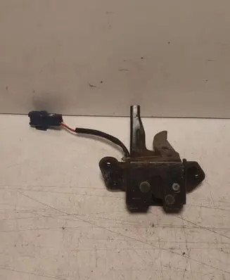 Toyota Yaris Tailgate/trunk/boot open switch 24N7