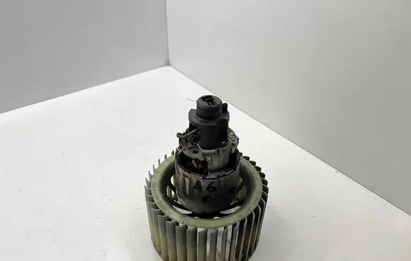Audi A6 S6 C5 4B Heater fan/blower 0130111162