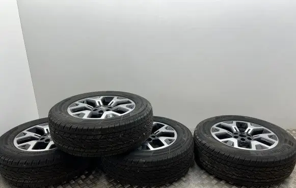Renault Alaskan R18 alloy rim 