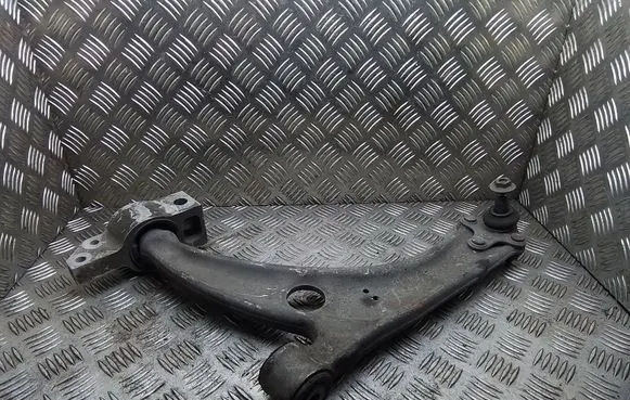 Volkswagen PASSAT B6 Front lower control arm/wishbone 3C0407153B